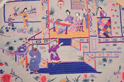 CHINE, Canton - XXe siècle. Grand châle en...