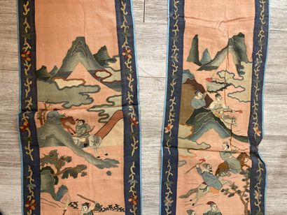 CHINE - XXe siècle. Ensemble de quatre pièces...