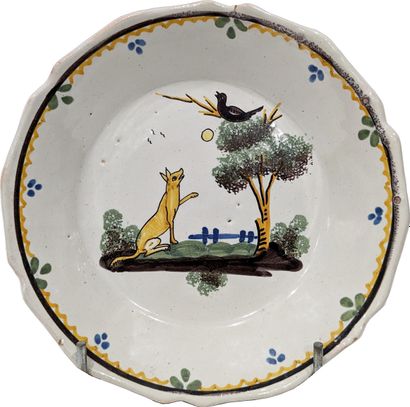 Nevers, XVIIIe siècle. Assiette en faïence...