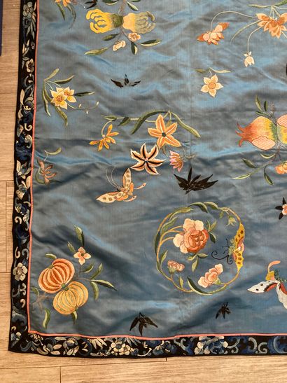 CHINE - XIXe siècle. Gand panneau de décoration...