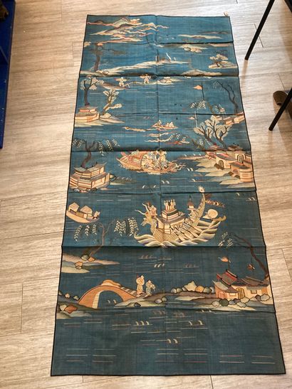 CHINE - XXe siècle. Ensemble de deux pièces...