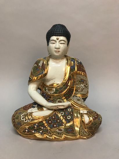JAPON, Fours de Satsuma - XXe siècle. Bouddha...