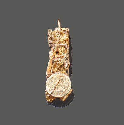 9K yellow gold pendant (375), featuring a...