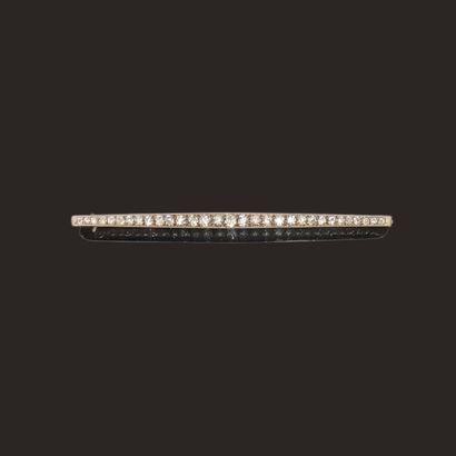 VAN CLEEF ARPELS. Barrette brooch in 18K...