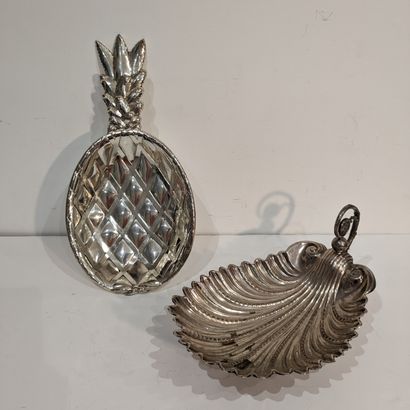 Silver-plated metal: shell bowl with scroll...
