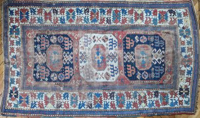 Tapis d'Orient en laine, à décor de petits...