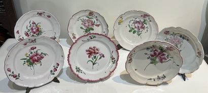 Set of seven Eastern earthenware plates with...
