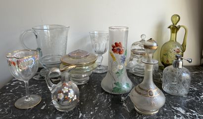Set of glassware, with enameled or engraved...