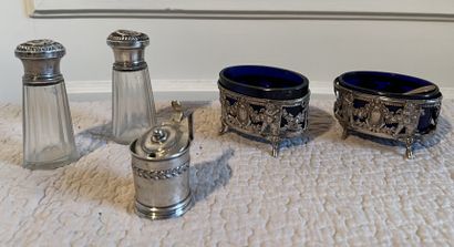 Pair of oval silver (925) salerons, decorated...