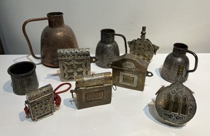 Moyen-Orient et Pourtour méditerranéen. Deux...
