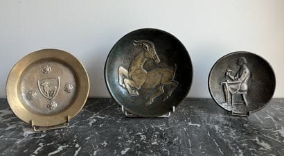 D'après Riccardo SCARPA. Coupelle en bronze...