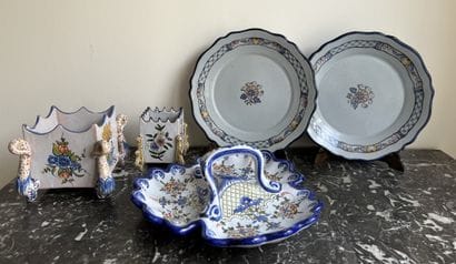 Nevers. Manufactured by Antoine Montagnon....