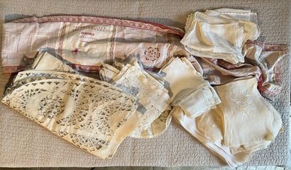 Table linen set: tablecloth, table runner,...
