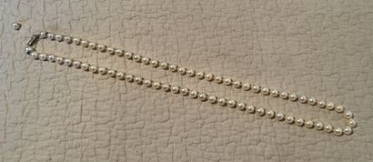 Necklace of seventy-two cultured pearls,...