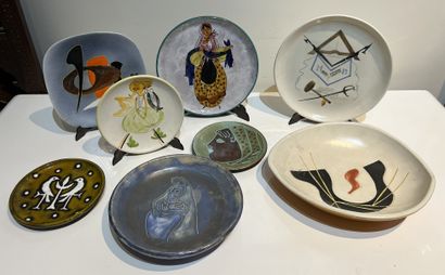 Set of glazed ceramic plates: - ACCOLAY....