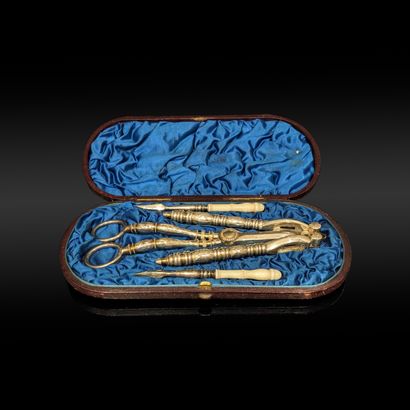 Silver-plated fruit service with engraved...