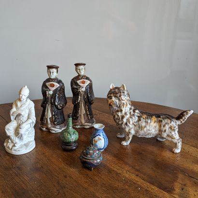 Trinkets: bisque statuette of a Tatar, pair...