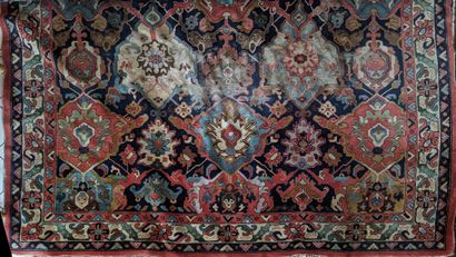Wool carpet with Chinese-style decoration....