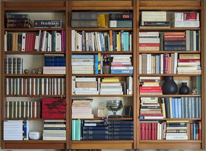 Pair of shelving units in natural wood. H....