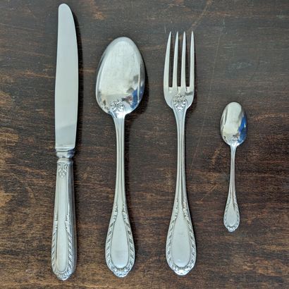 Silver-plated cutlery set with ribbon scrolls...