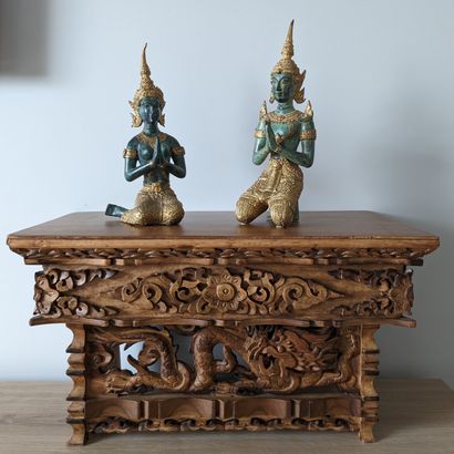 Paire de statuettes d'orant et d'orante thaïlandais...