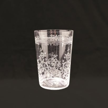 Cristallerie de BACCARAT. Suite de onze grands...