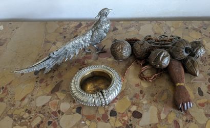 Middle Eastern work. Metal bangle bracelet...