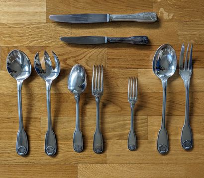 Silver-plated cutlery set, filet-shell pattern....