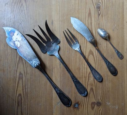Part of a fish cutlery set, decorated with...