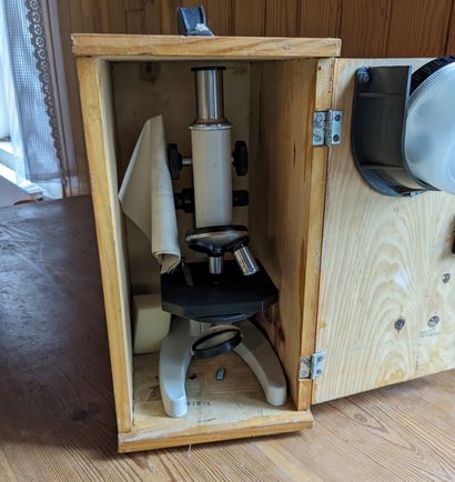 Biological microscope in case. With acce...