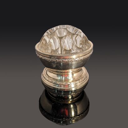 Pique-fleurs, set in silver (925), decorated...
