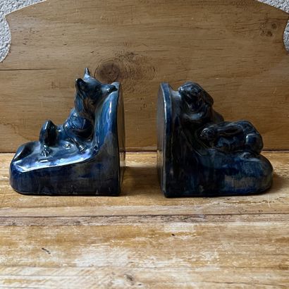 Rambervillers - Unis France. Pair of flamed...