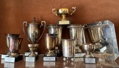 Set of silver-plated prize cups, most of...
