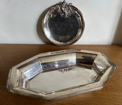 Set: display tray decorated with a large...