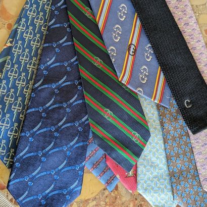 HERMES Paris. Set of ten ties in silk printed...