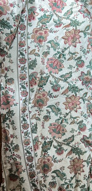 Pair of curtains in cotton canvas printed...
