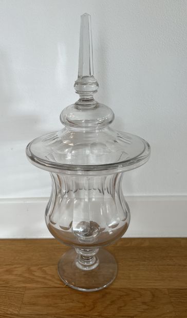 Large covered pot in channel-cut crystal....