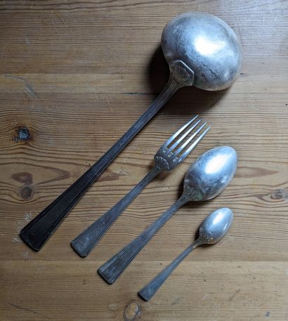 Art Deco-style silver-plated flatware set....