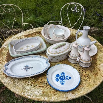 Case of regional earthenware: chevrette,...