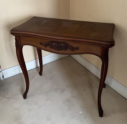 Pedestal table in fruitwood, round top with...