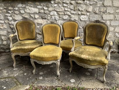 Pair of armchairs and chairs in gray lacquered...
