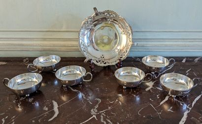 Suite de six coupes à glace en métal argenté,...