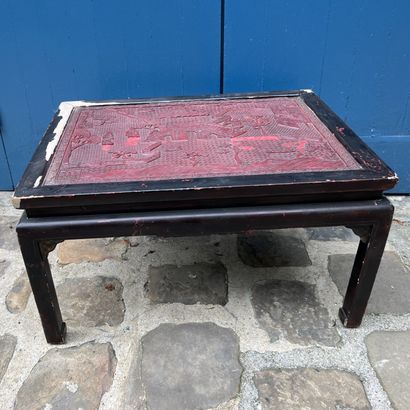 Small coffee table, Peking lacquer top decorated...
