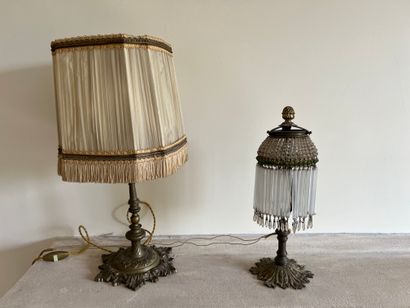 Pied de lampe en bronze, le fût balustre,...
