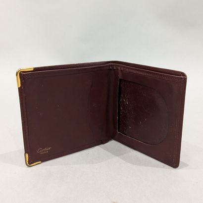 CARTIER. Porte-cartes en box bordeaux.