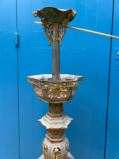 Important pique-cierge (porte-bougie) en...