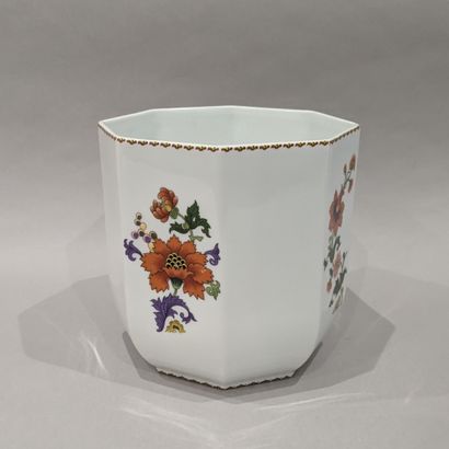 Octagonal Limoges porcelain cache-pot with...