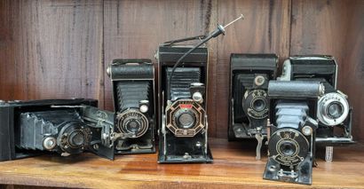 KODAK camera set.