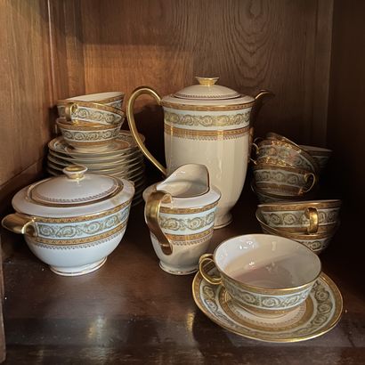 Limoges. Porcelain coffee service, Marcy...