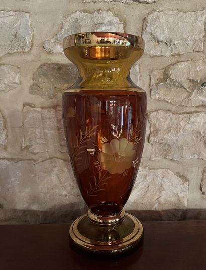 Vase in mauve and smoky tinted glass, baluster...